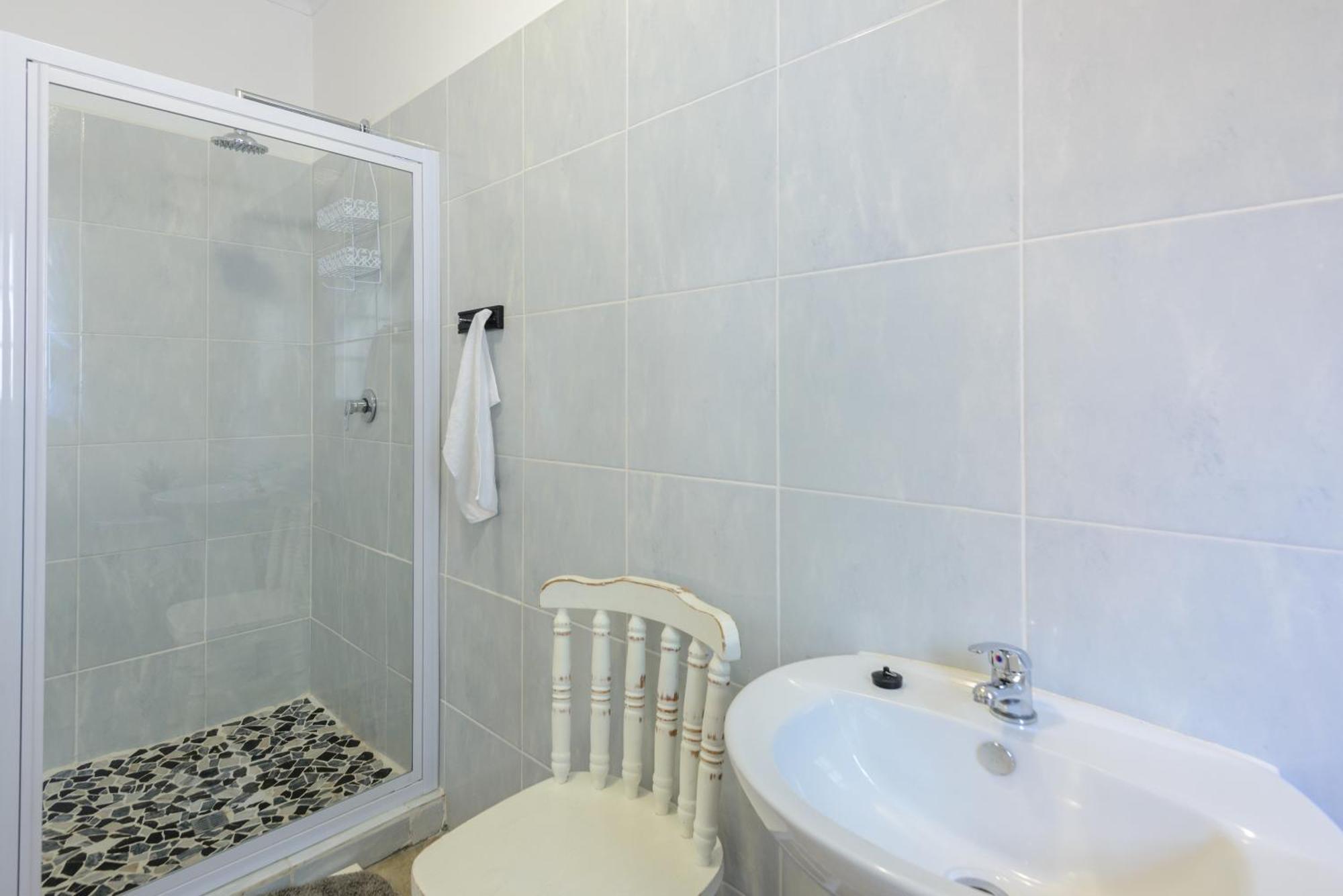 Zesty Guesthouse Port Edward Room photo